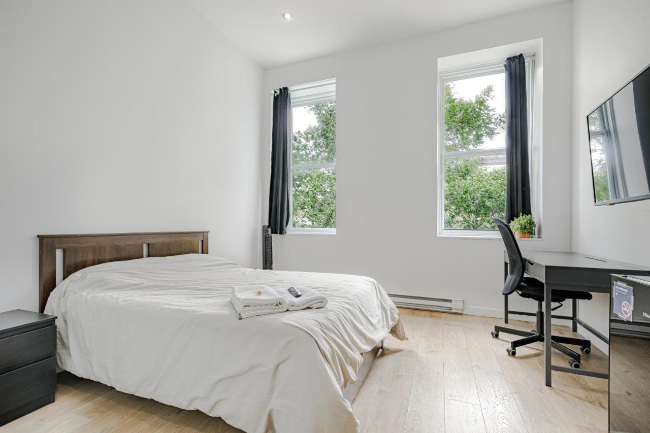 Homa Homestay Hotel By Olympic Stadium Montreal Auberge-Hostel エクステリア 写真