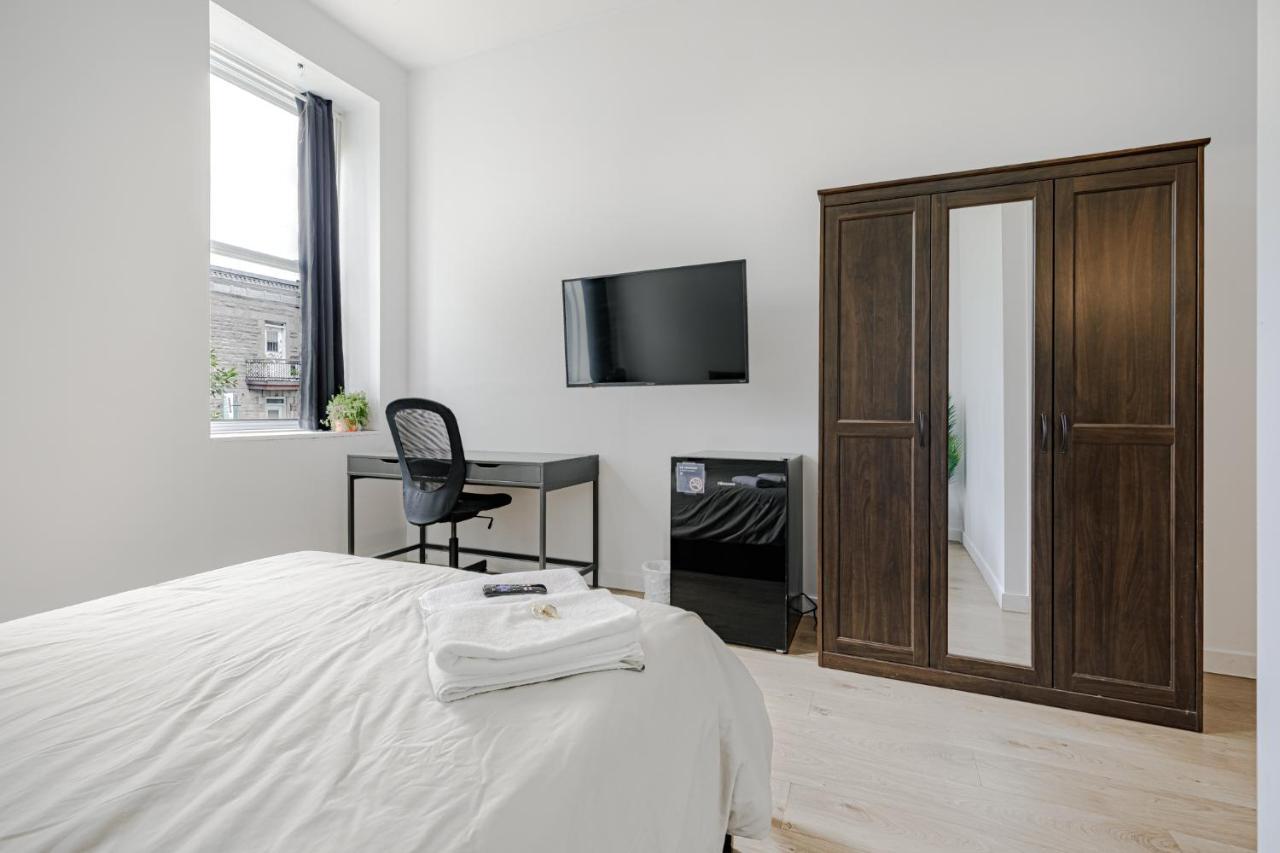 Homa Homestay Hotel By Olympic Stadium Montreal Auberge-Hostel エクステリア 写真