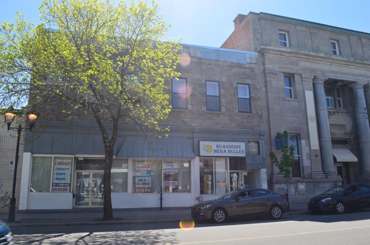 Homa Homestay Hotel By Olympic Stadium Montreal Auberge-Hostel エクステリア 写真