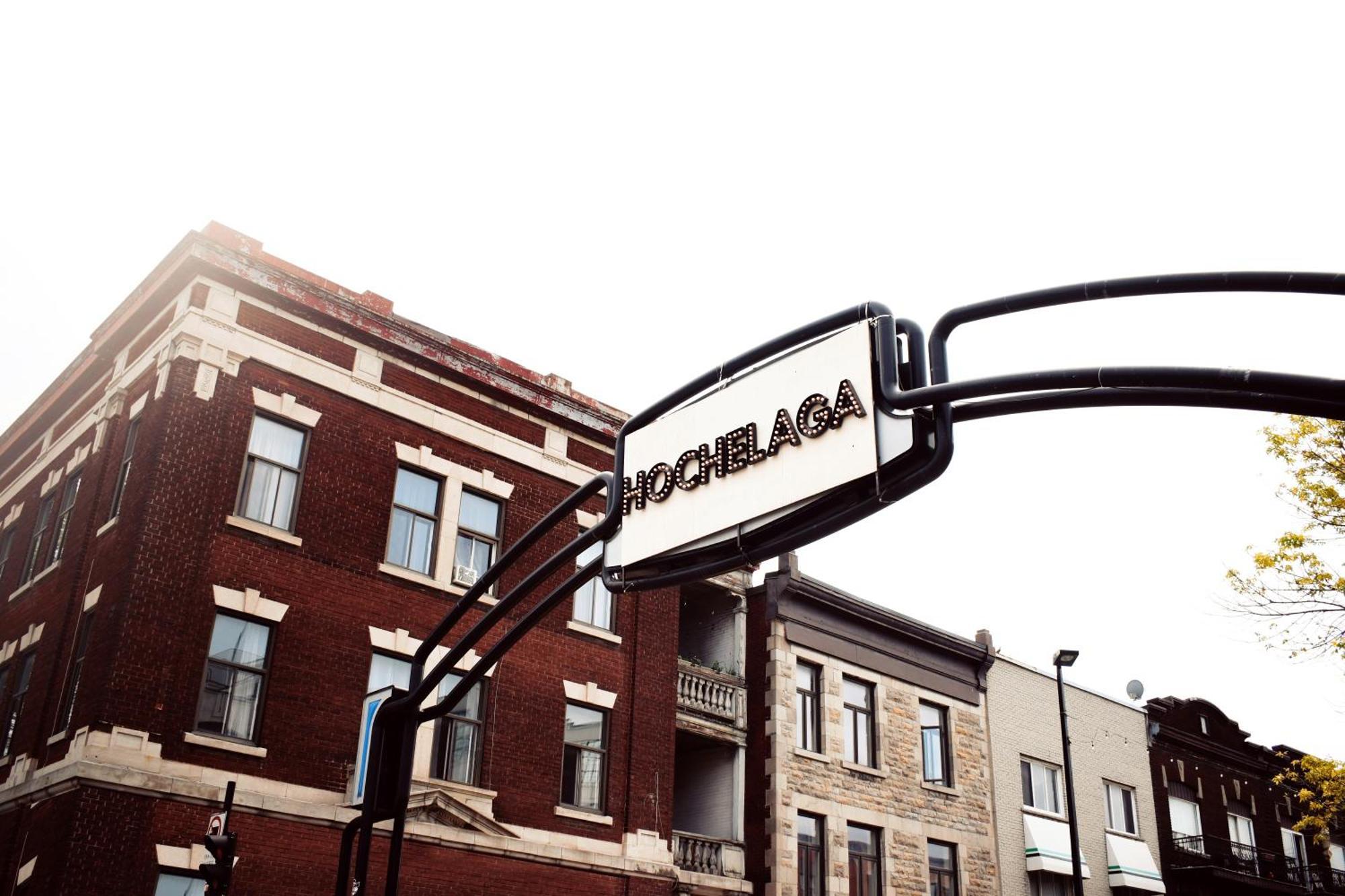 Homa Homestay Hotel By Olympic Stadium Montreal Auberge-Hostel エクステリア 写真