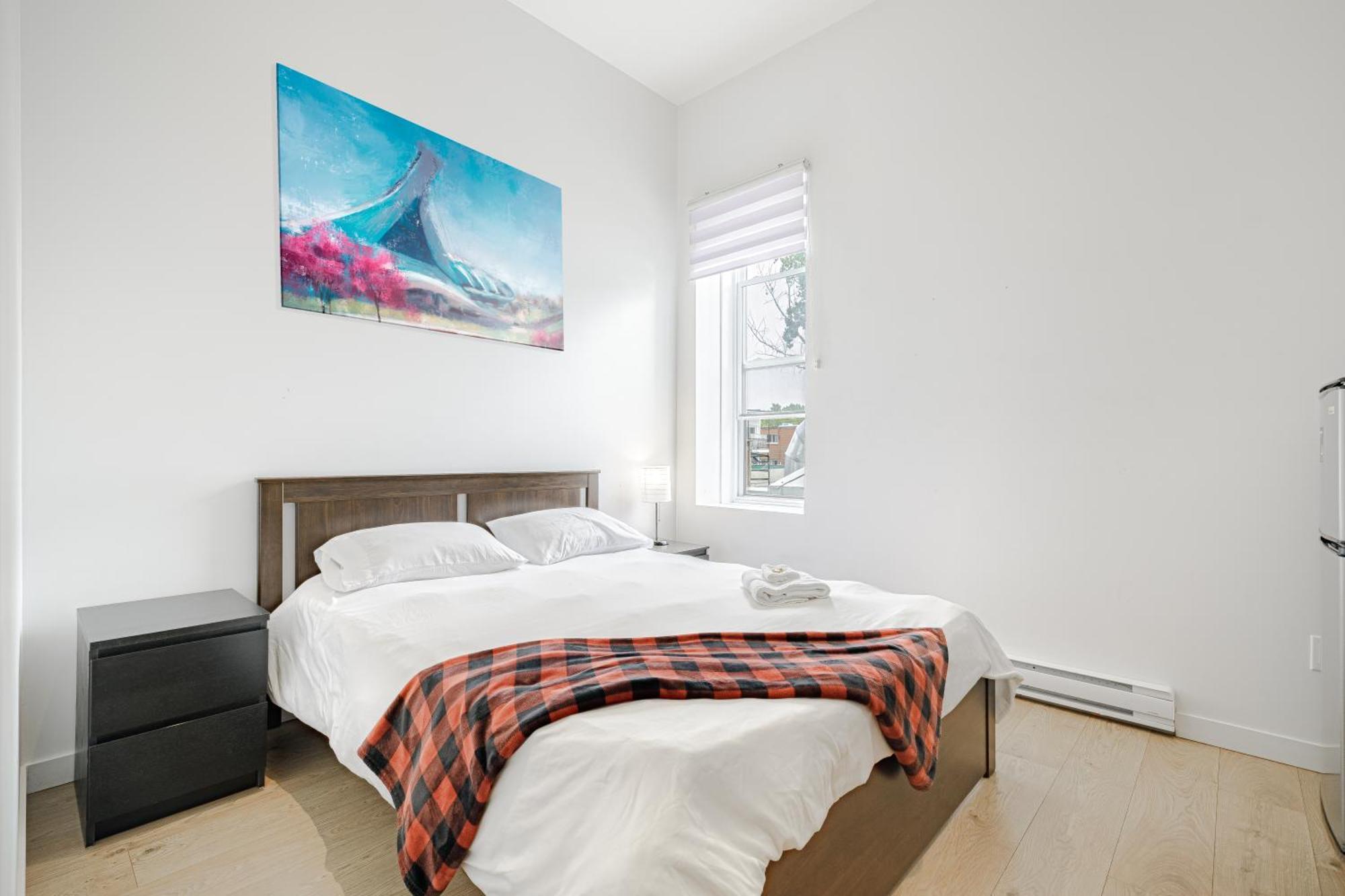Homa Homestay Hotel By Olympic Stadium Montreal Auberge-Hostel エクステリア 写真