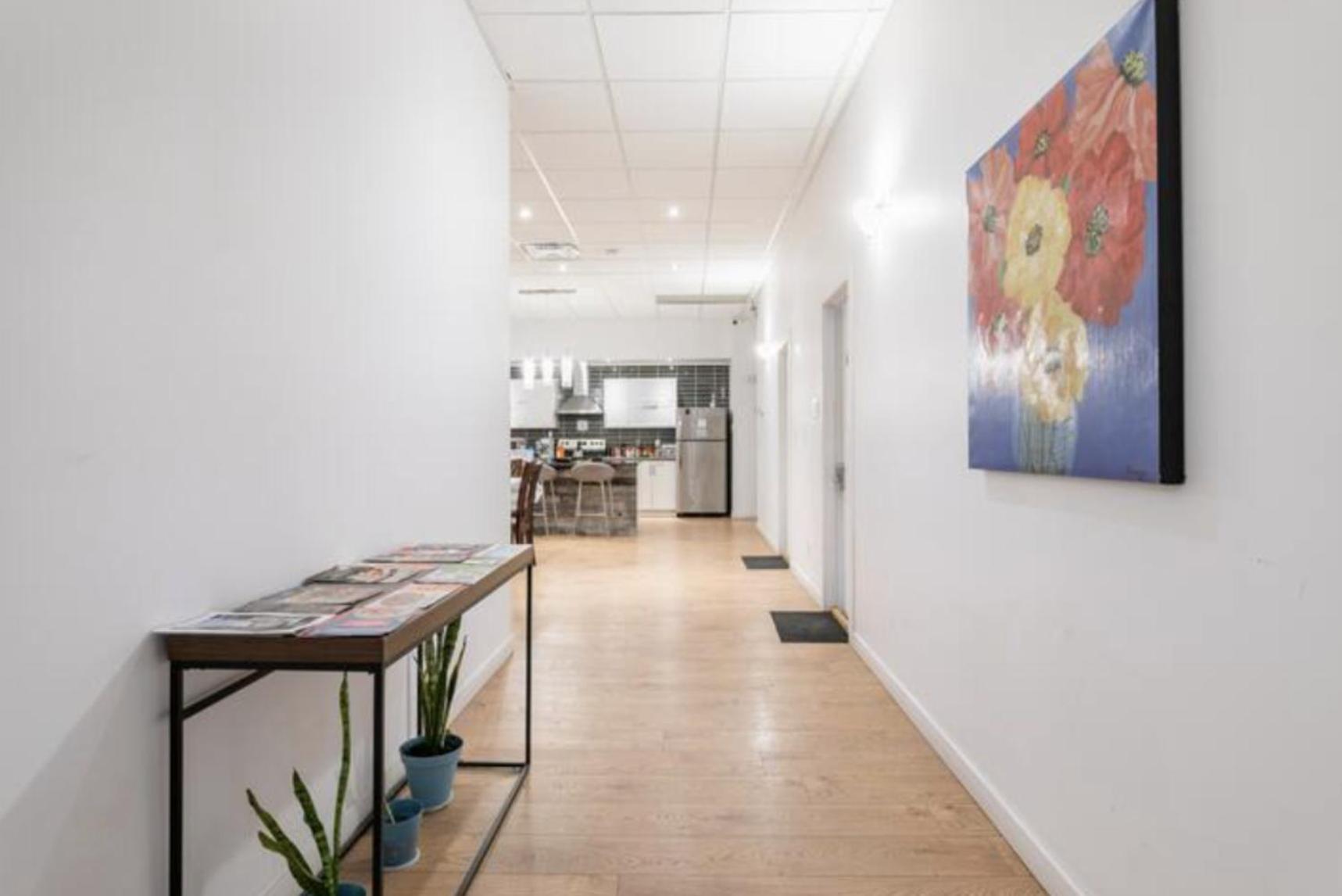 Homa Homestay Hotel By Olympic Stadium Montreal Auberge-Hostel エクステリア 写真